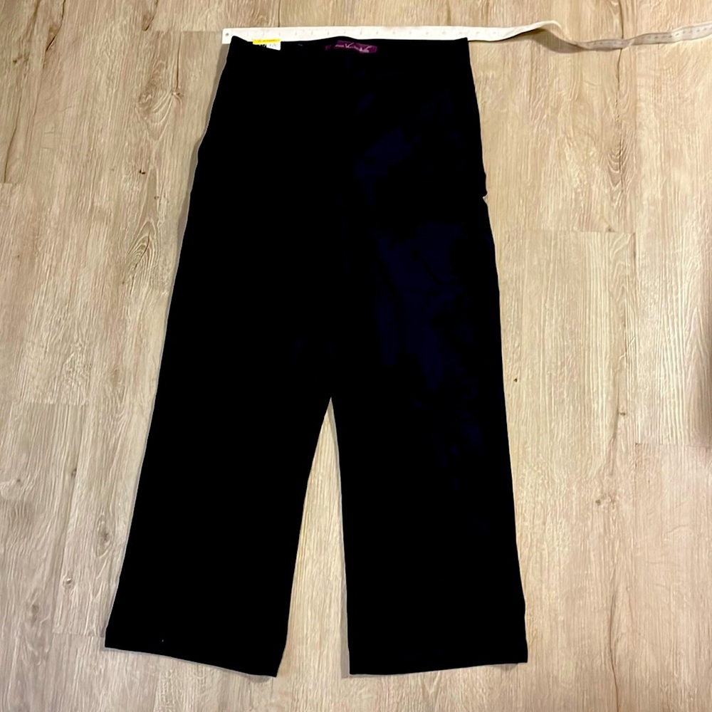 NWT Gloria Vanderbilt Ladies Straight Leg Ponte Pant, size small, 4-6